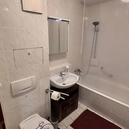 Apartment Modernedg-wohnung Mit Homeoffice