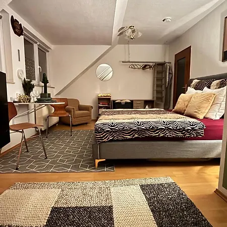 Modernedg-wohnung Mit Homeoffice דירה *