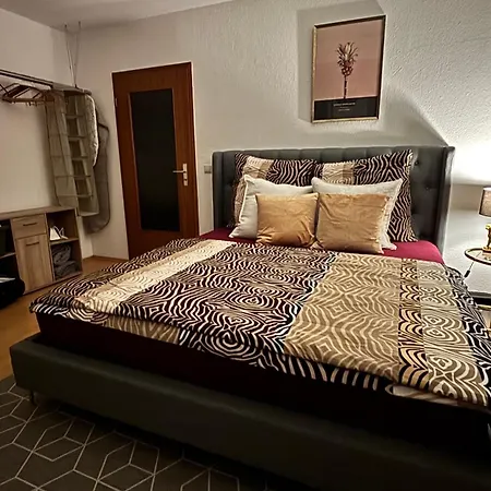 Apartment Modernedg-wohnung Mit Homeoffice *