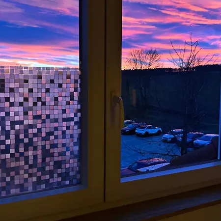 Modernedg-wohnung Mit Homeoffice Apartment